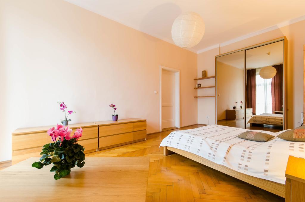 Central Krak Apartments- Dietla Красков Екстериор снимка